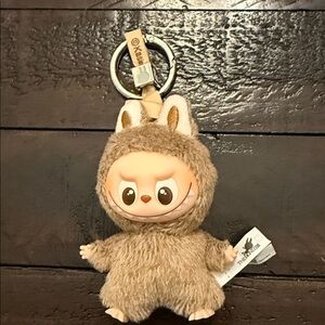 Popmart labubu PIN FOR LOVE.   &